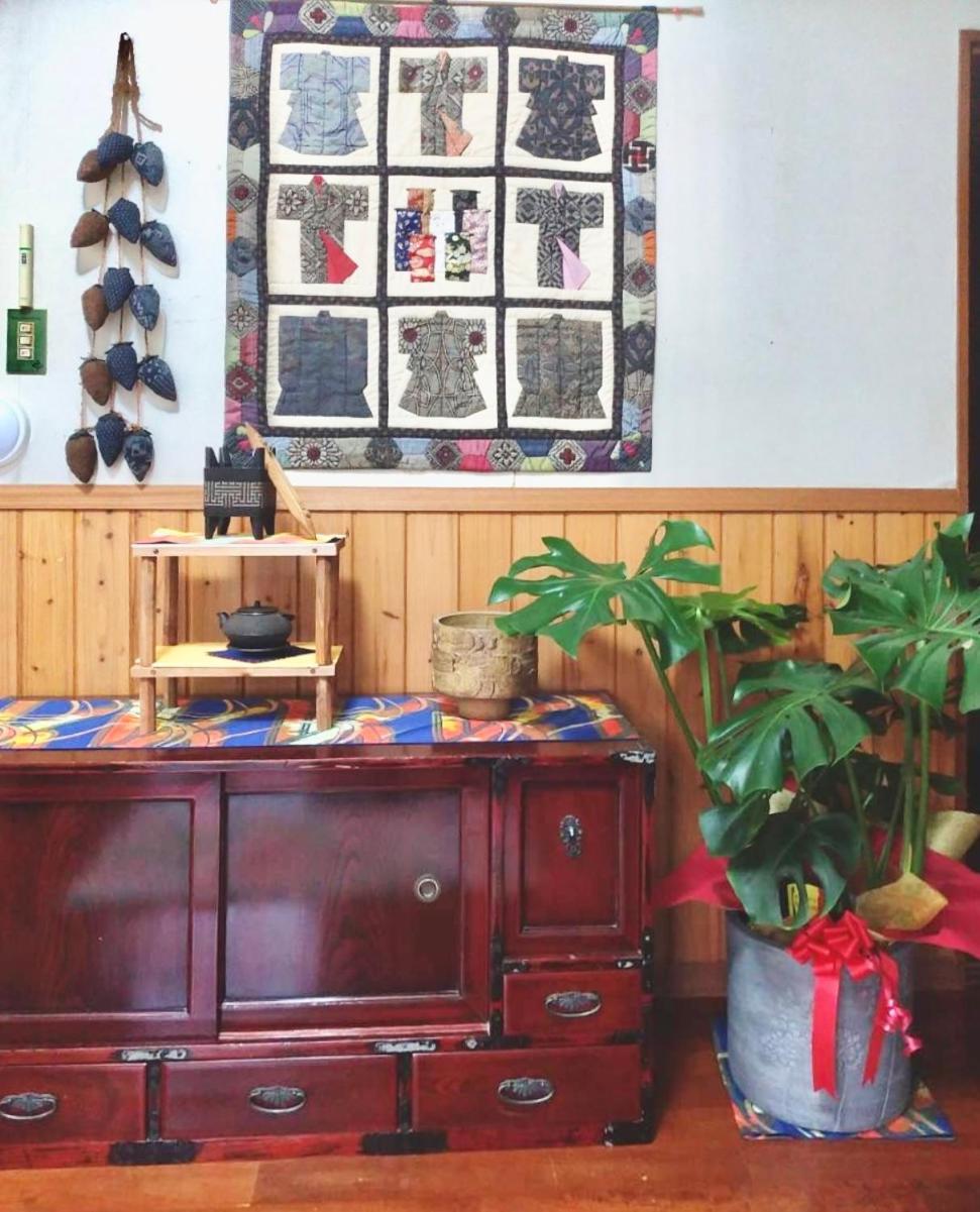 島の民泊 天川 -てぃんご- Tingo Japanese Kominka Stay Tatsugo Exteriör bild